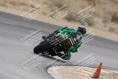 media/Dec-17-2022-SoCal Trackdays (Sat) [[224abd9271]]/Turn 10 Backside (120pm)/